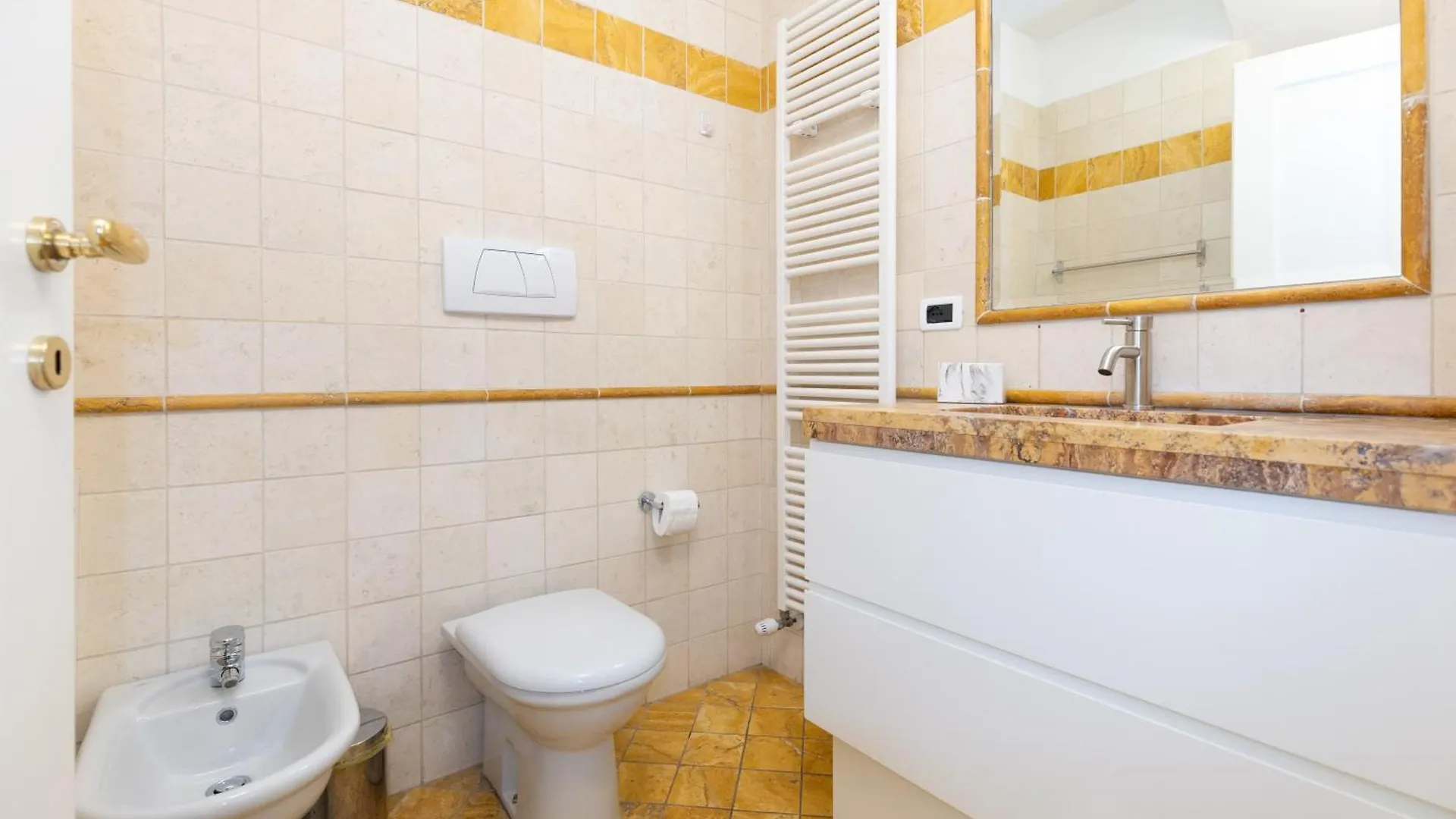 Frassinago Deluxe Suites-Bolognarooms Apartment Bologna
