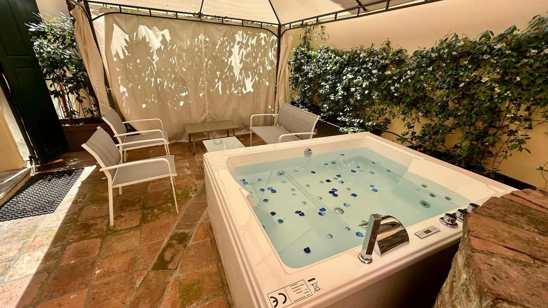 Frassinago Deluxe Suites-Bolognarooms 0*, Bologna Italy