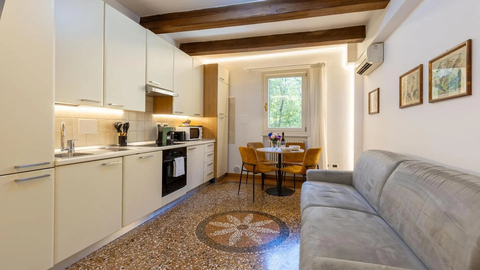 Frassinago Suites-Bolognarooms Itália
