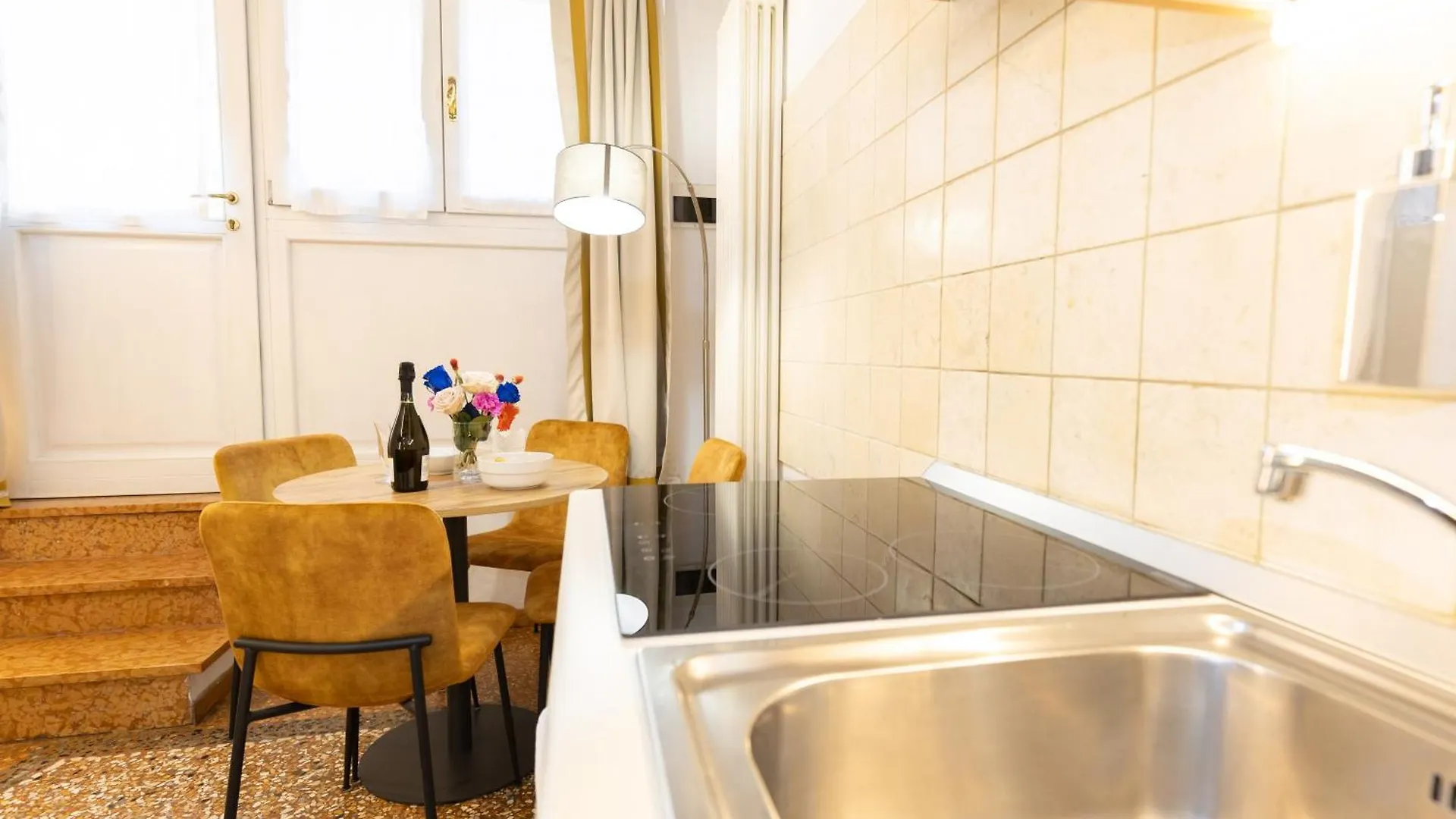 Apartamento Frassinago Suites-Bolognarooms