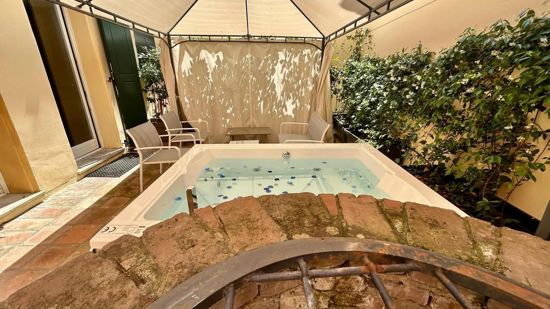 Apartamento Frassinago Deluxe Suites-Bolognarooms Itália