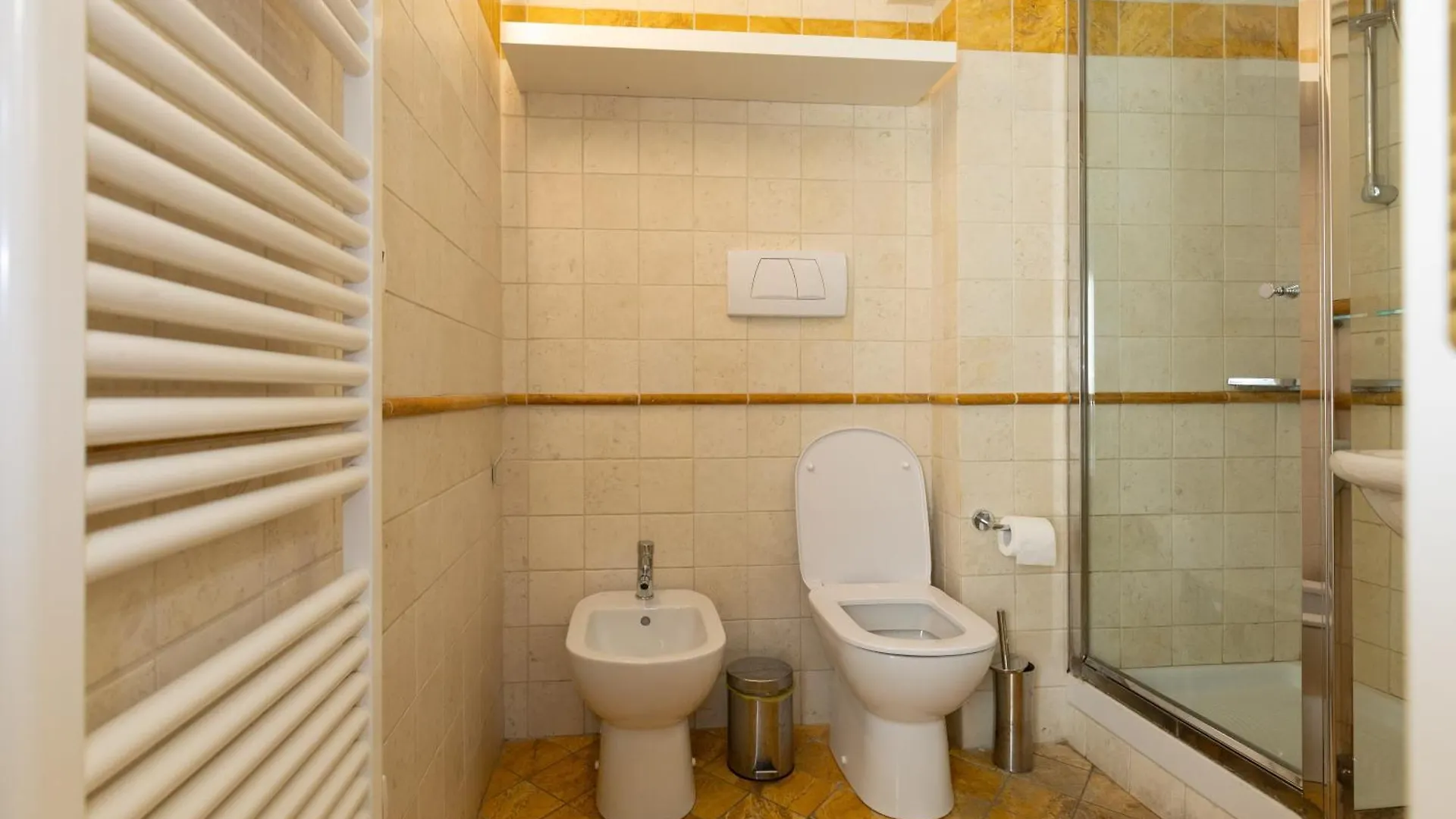 Frassinago Deluxe Suites-Bolognarooms 0*, Bologna Olaszország