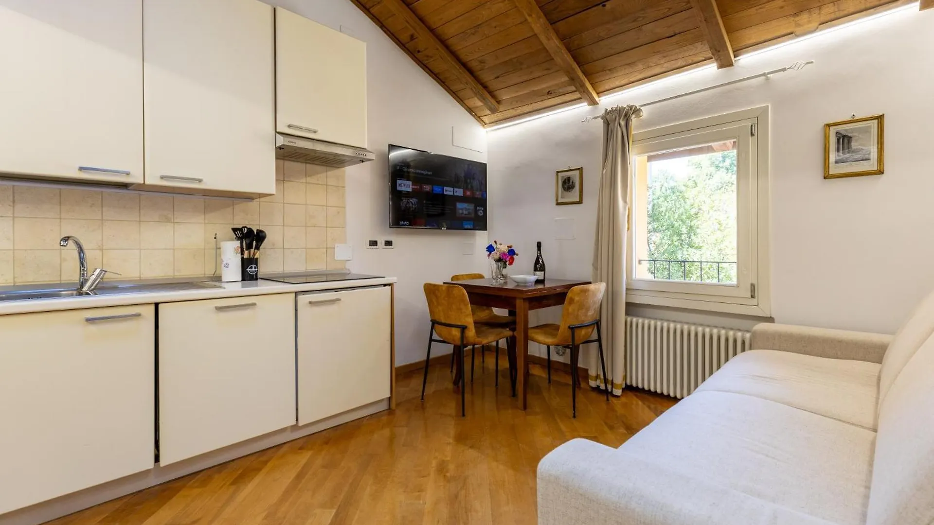 Frassinago Deluxe Suites-Bolognarooms Bologna