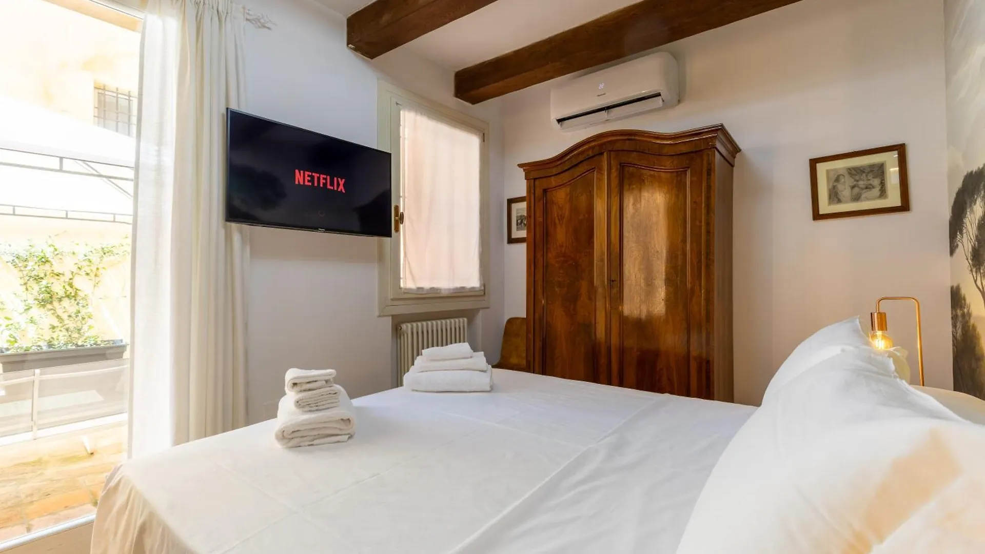 Apartman Frassinago Deluxe Suites-Bolognarooms